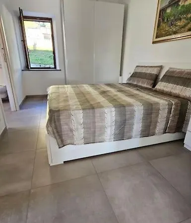 Galbanera Turismo Daire Albavilla